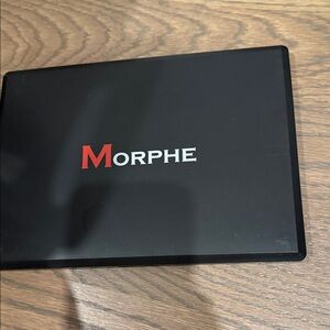 Morphe 35R eyeshadow palette